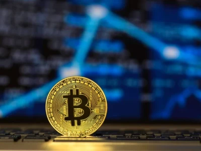 Crypto's Crossroads: Trump, Tech, and Taming the Wild West